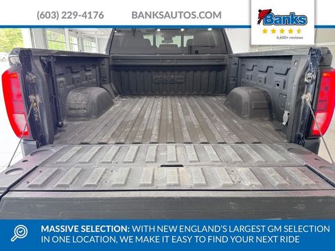 Used 2022 GMC Sierra 1500 Elevation w/ Elevation Premium Package AWD/4WD image 10