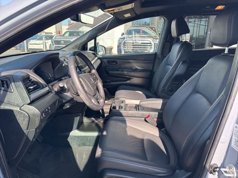 Used 2024 Honda Odyssey Sport image 11