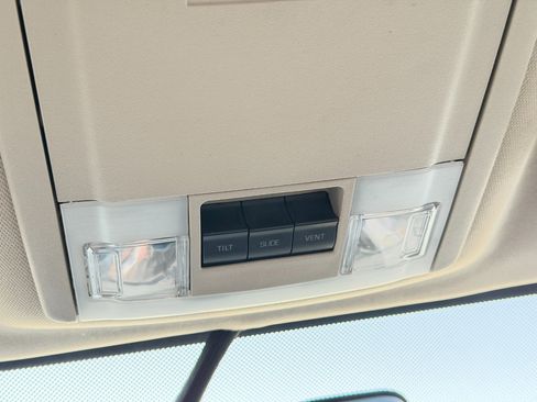 Used 2015 Lincoln Navigator L 4WD image 62