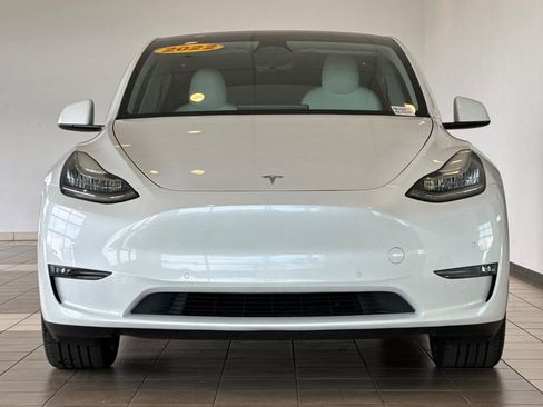 Used 2022 Tesla Model Y Long Range AWD/4WD image 9