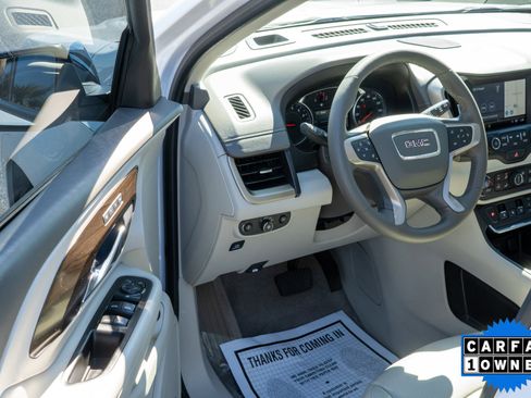 Used 2018 GMC Terrain Denali w/ Advanced Safety Package image 10