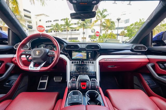 Used 2022 Lamborghini Urus AWD/4WD image 78