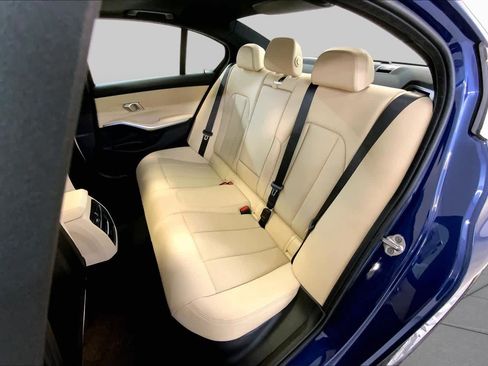 Used 2024 BMW 330i Sedan w/ Convenience Package RWD image 20