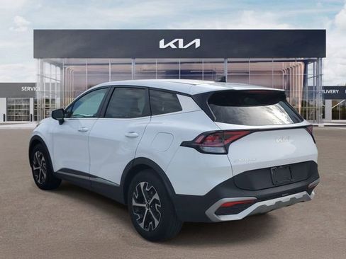 Certified 2023 Kia Sportage EX FWD image 4