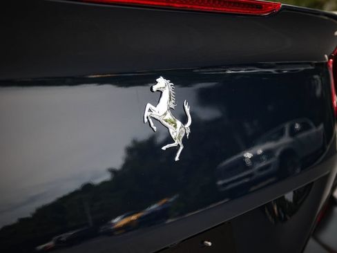Certified 2022 Ferrari Portofino M RWD image 20