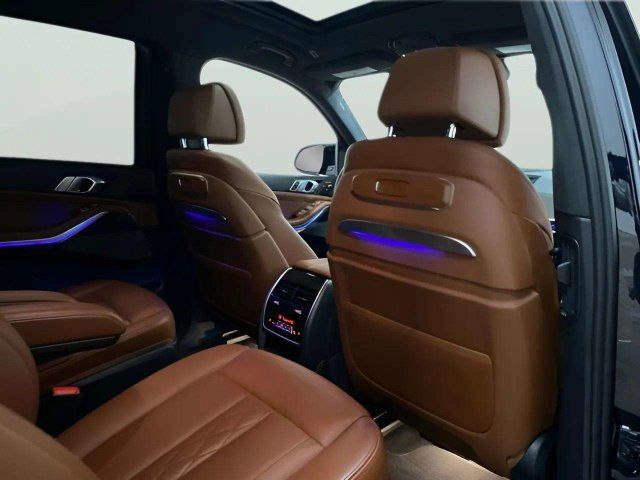 Used 2024 BMW X7 M60i w/ Executive Package AWD/4WD image 23