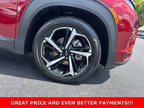 Used 2023 Chevrolet TrailBlazer RS w/ Sun and Liftgate Package FWD image 8
