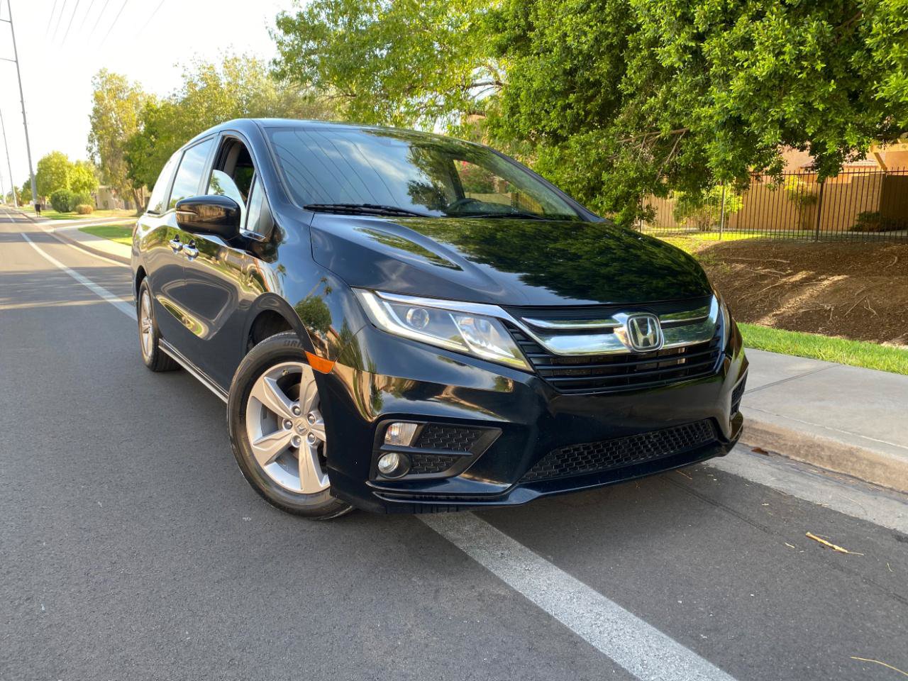 Used 2019 Honda Odyssey EX image 4