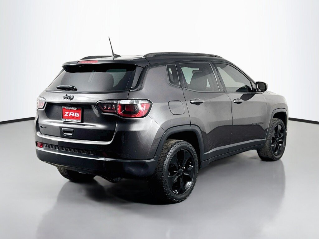 Used 2019 Jeep Compass Latitude AWD/4WD image 5