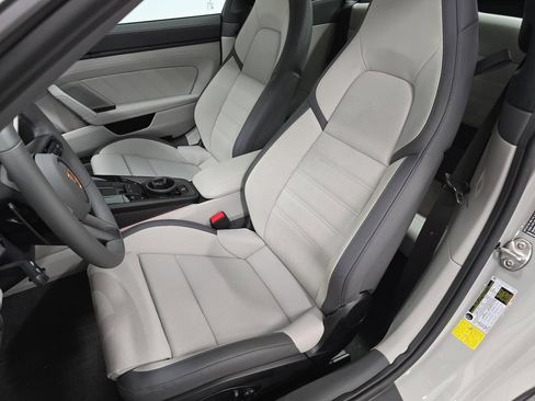 Certified 2026 Porsche 911 Targa 4 GTS AWD/4WD image 5