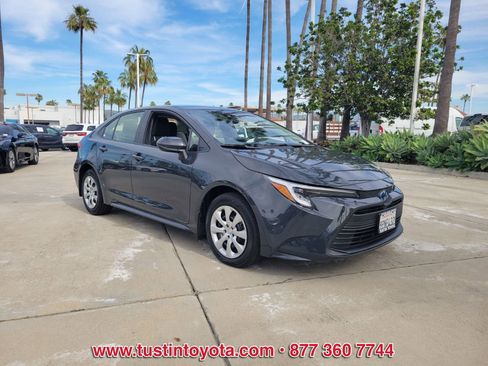 Certified 2024 Toyota Corolla LE image 2