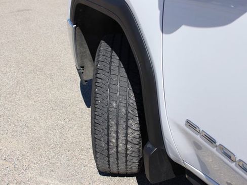 Used 2023 GMC Sierra 2500 SLE w/ SLE Value Package; AWD/4WD image 6