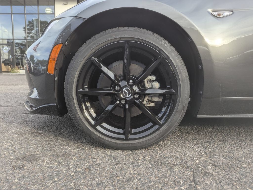 Used 2021 MAZDA MX-5 Miata RF Club RWD image 40