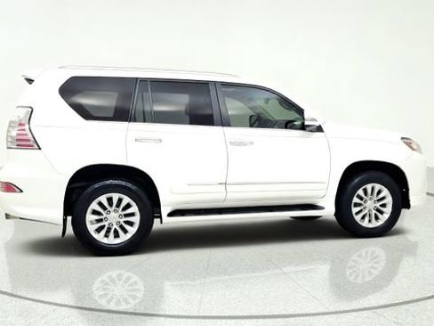 Used 2017 Lexus GX 460 Premium w/ Premium Package AWD/4WD image 9