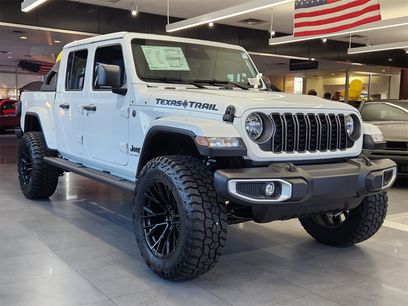 New 2026 Jeep Gladiator Sport