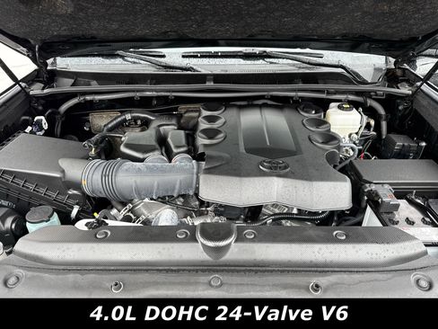 Used 2024 Toyota 4Runner TRD Off-Road image 12