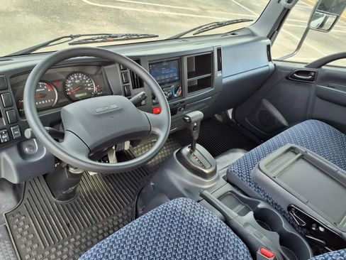 New 2025 Chevrolet Low Cab Forward 5500XG RWD image 8