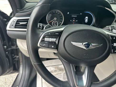 Used 2023 Genesis G70 2.0T RWD image 14