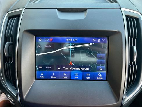 Used 2020 Ford Edge Titanium w/ Equipment Group 301A AWD/4WD image 18