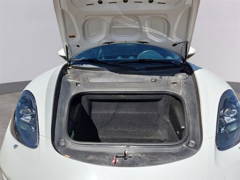 Used 2021 Porsche 718 Cayman Base image 9