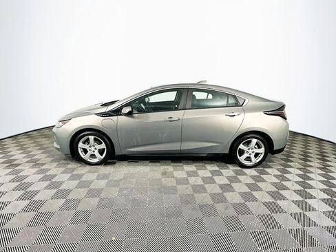 Used 2017 Chevrolet Volt LT w/ Comfort Package image 6
