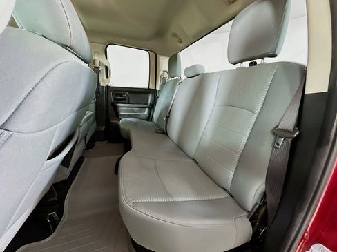 Used 2014 RAM 1500 Express RWD image 4