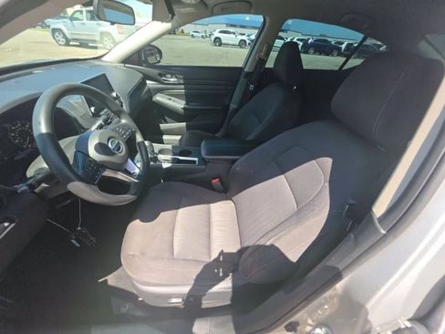 Used 2020 Nissan Altima 2.5 S FWD image 4