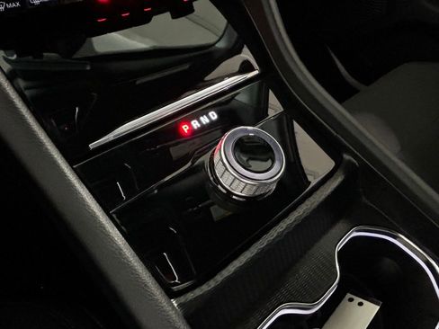 Used 2025 Jeep Grand Cherokee L Laredo image 23