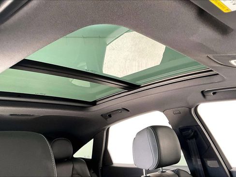 Used 2023 Audi SQ5 Prestige w/ Prestige Package image 21