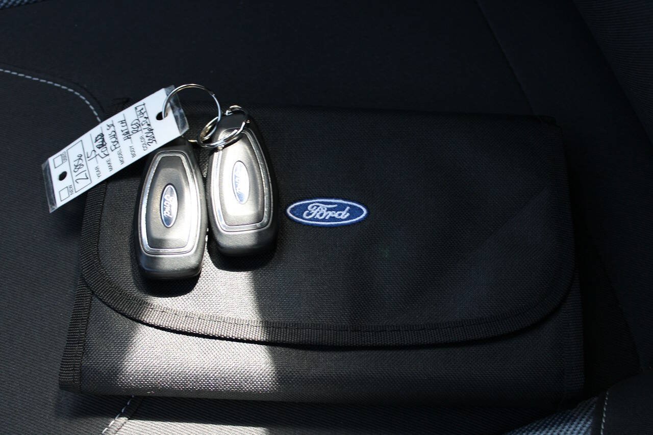 Used 2015 Ford Focus ST FWD image 35