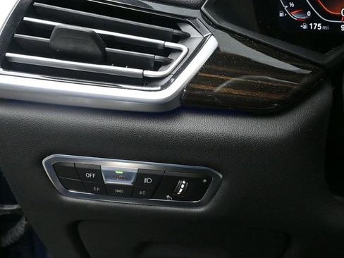 Used 2023 BMW X5 xDrive40i w/ Premium Package image 11