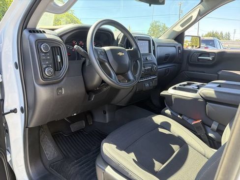 Used 2023 Chevrolet Silverado 1500 Custom AWD/4WD image 12