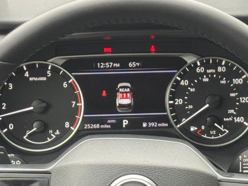 Used 2025 Nissan Rogue SV image 42