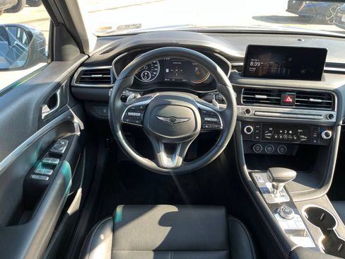 Used 2025 Genesis G70 2.5T AWD/4WD image 11