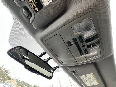 Used 2016 Toyota Highlander Limited Platinum image 32