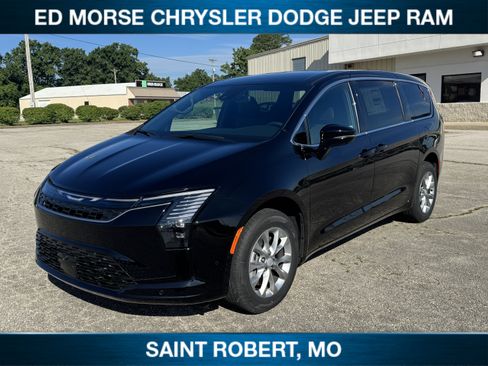New 2027 Chrysler Pacifica Select AWD/4WD image 4