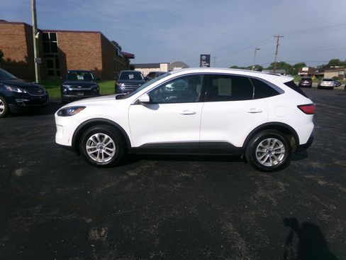 Used 2021 Ford Escape SE w/ Cold Weather Package AWD/4WD image 7