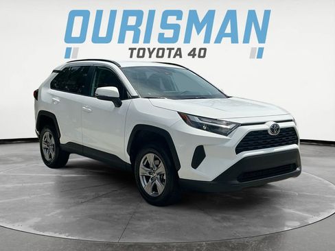 Used 2025 Toyota RAV4 XLE FWD image 1