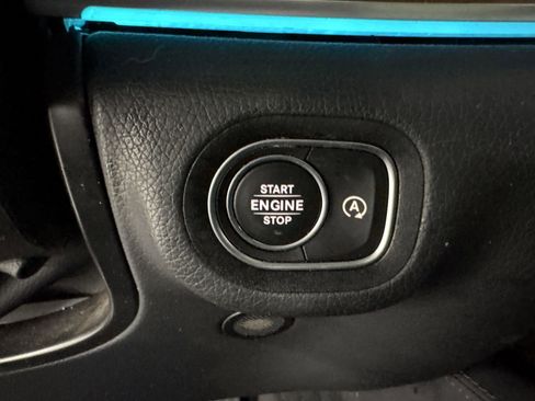 Used 2021 Mercedes-Benz GLE 450 4MATIC image 26