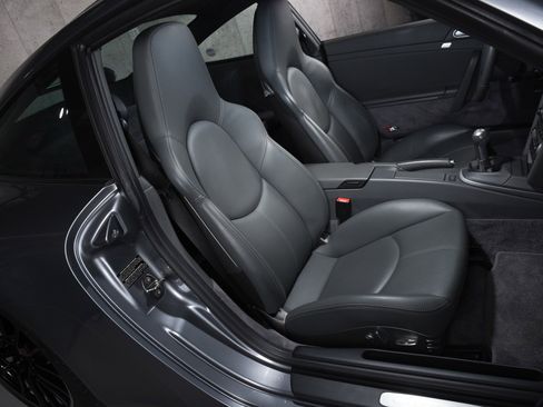 Used 2006 Porsche 911 Carrera S image 32