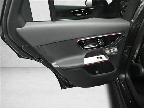 Used 2026 Mercedes-Benz GLC 300 4MATIC image 18