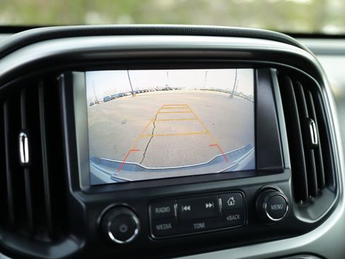 Used 2017 Chevrolet Colorado LT w/ LT Convenience Package image 15