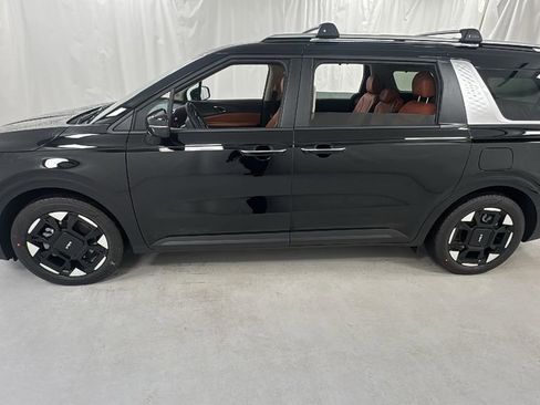 New 2026 Kia Carnival EX FWD image 6