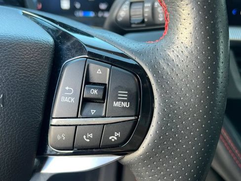 Used 2025 Ford Explorer ST-Line w/ ST-Line Street Pack AWD/4WD image 16