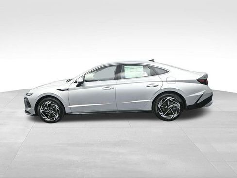 New 2026 Hyundai Sonata SEL FWD image 5