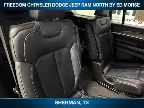 Used 2023 Jeep Grand Cherokee L Limited RWD image 11