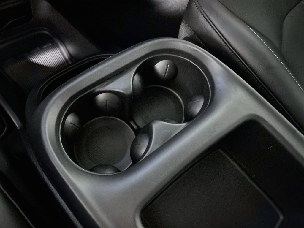 New 2026 Chrysler Pacifica Select AWD/4WD image 15