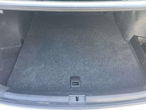 Used 2013 Volkswagen Passat TDI SE FWD image 11