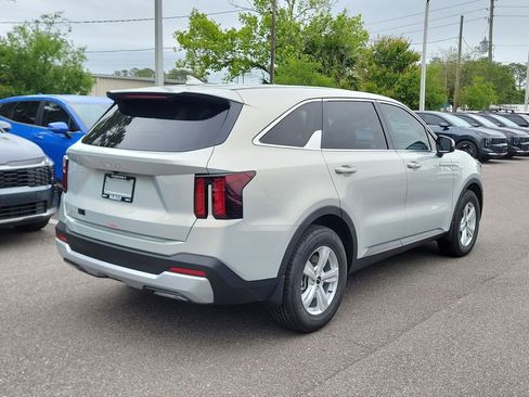 New 2026 Kia Sorento LX FWD image 6