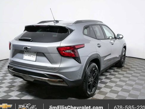 New 2026 Chevrolet Trax ACTIV w/ Sunroof Package image 3